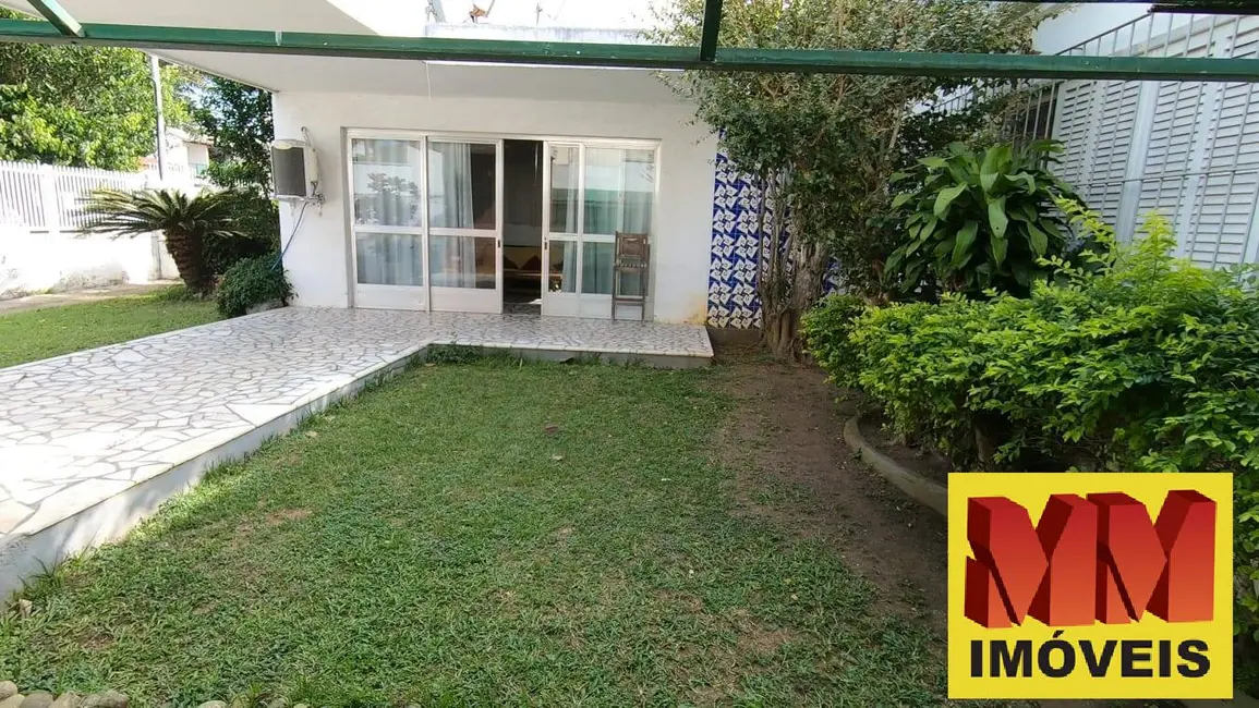Foto 4 de Casa com 6 quartos à venda, 250m2 em Portinho, Cabo Frio - RJ