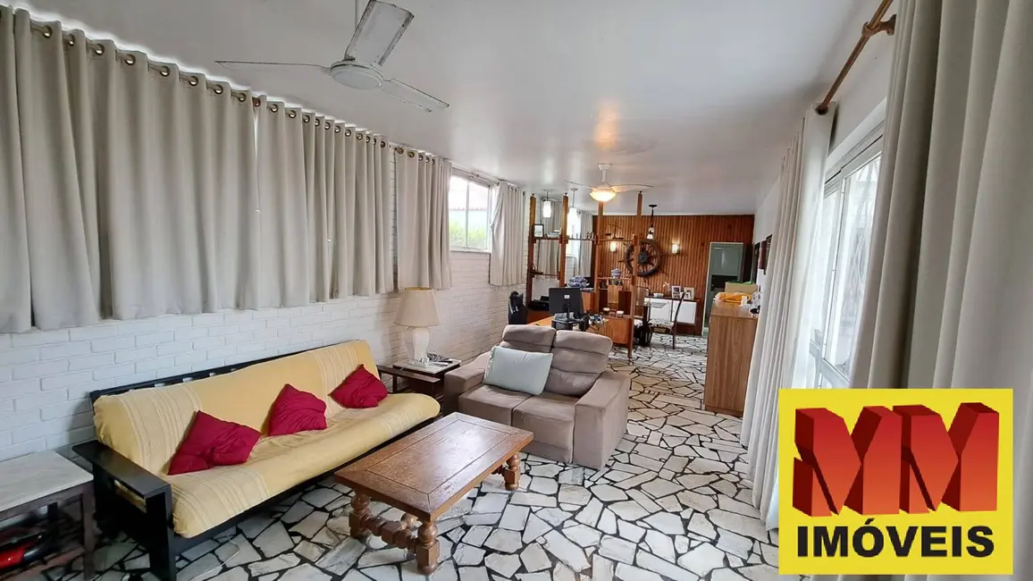 Foto 6 de Casa com 6 quartos à venda, 250m2 em Portinho, Cabo Frio - RJ