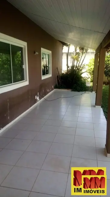 Foto 5 de Casa com 5 quartos à venda, 160m2 em Parque Burle, Cabo Frio - RJ