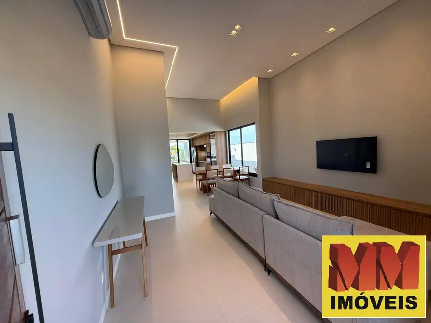 Casa de Condomínio com 3 quartos à venda, 186m2 em Cabo Frio - RJ - imagem 7 Foto 7 de Casa de Condomínio com 3 quartos à venda, 186m2 em Cabo Frio - RJ