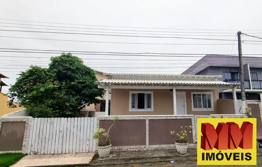 Casa de Condomínio com 4 quartos à venda, 220m2 em Cabo Frio - RJ - imagem 6 Foto 6 de Casa de Condomínio com 4 quartos à venda, 220m2 em Cabo Frio - RJ