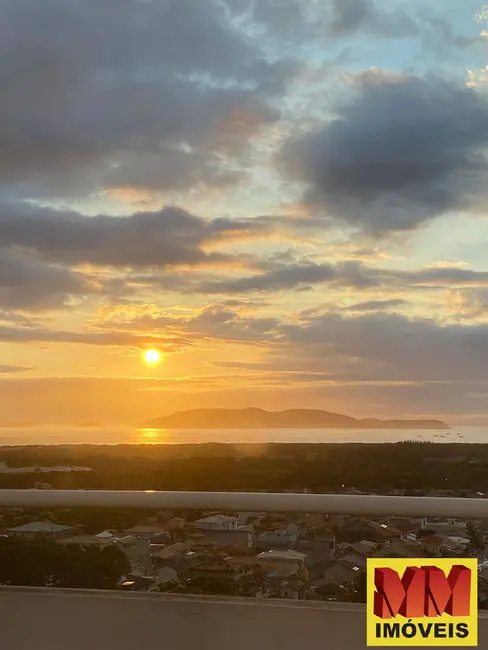 Foto 1 de Casa de Condomínio com 4 quartos à venda, 254m2 em Cabo Frio - RJ