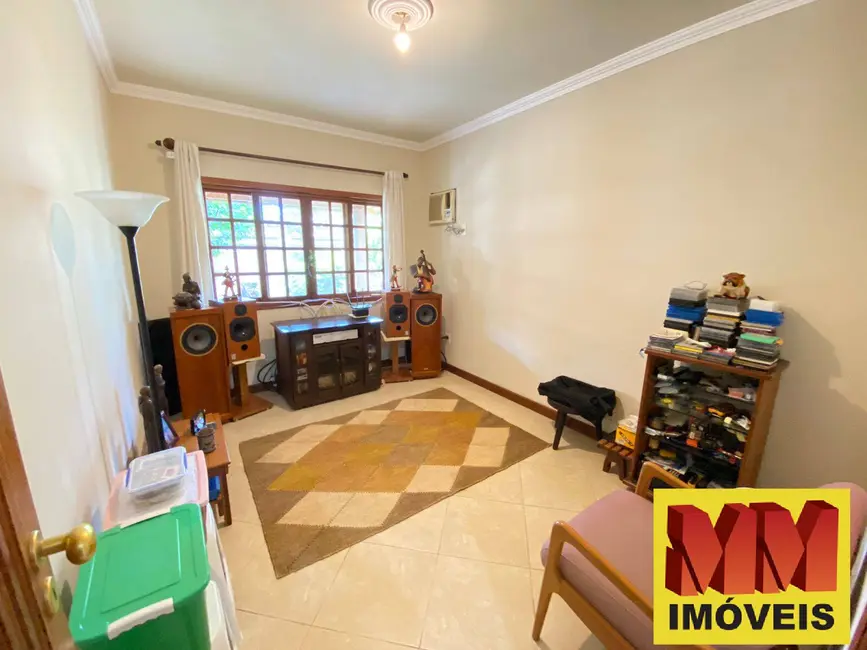 Foto 9 de Casa com 5 quartos à venda, 180m2 em Recanto das Dunas, Cabo Frio - RJ