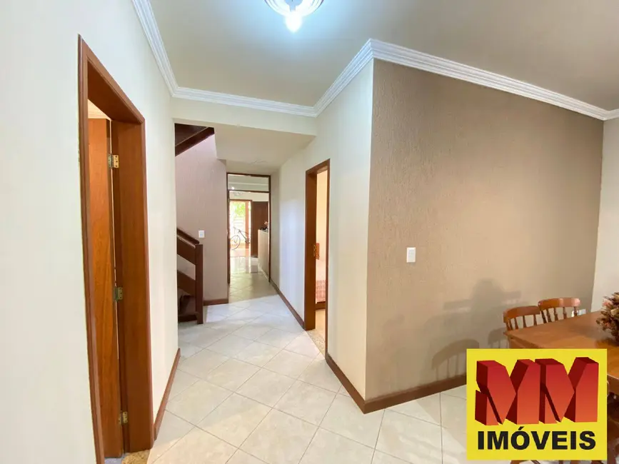 Foto 8 de Casa com 5 quartos à venda, 180m2 em Recanto das Dunas, Cabo Frio - RJ