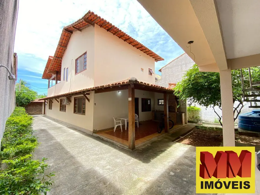 Foto 4 de Casa com 5 quartos à venda, 180m2 em Recanto das Dunas, Cabo Frio - RJ