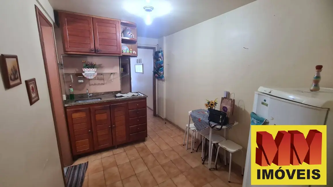 Sala Comercial à venda, 35m2 em Centro, Cabo Frio - RJ - imagem 4 Foto 4 de Sala Comercial à venda, 35m2 em Centro, Cabo Frio - RJ