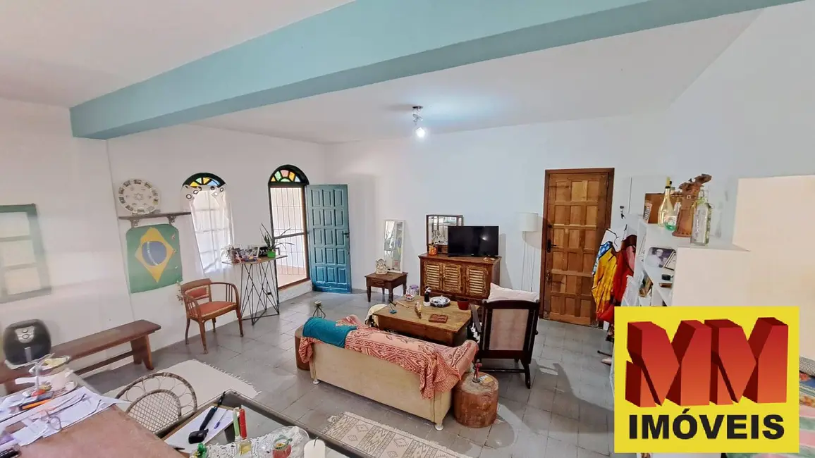 Foto 7 de Casa com 5 quartos à venda, 160m2 em Cabo Frio - RJ