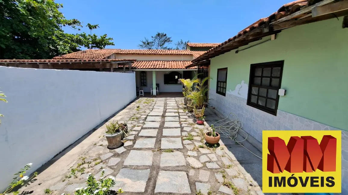 Foto 4 de Casa com 5 quartos à venda, 160m2 em Cabo Frio - RJ