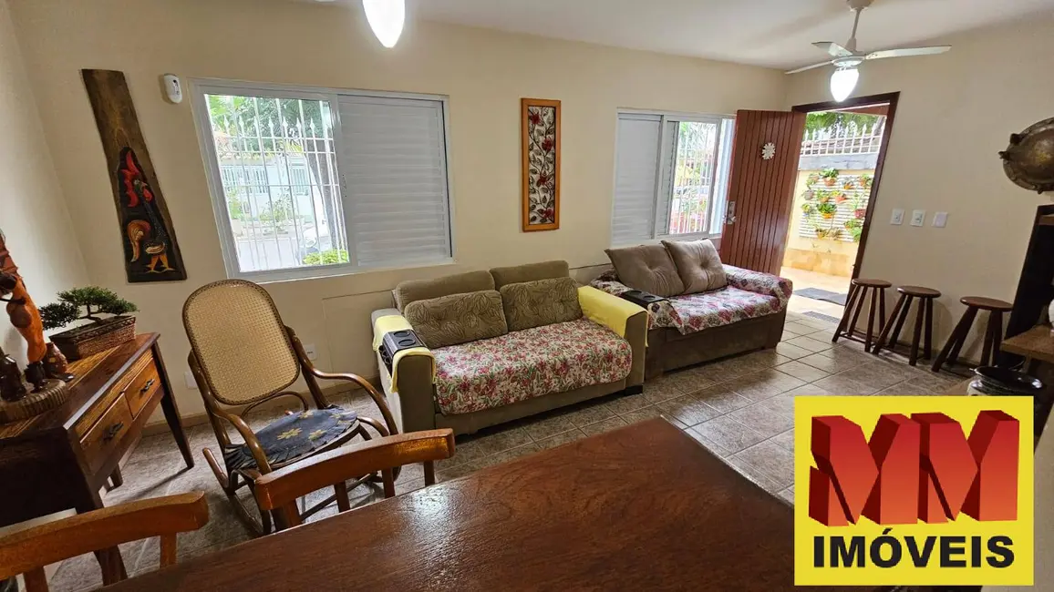 Casa de Condomínio com 5 quartos à venda, 117m2 em Braga, Cabo Frio - RJ - imagem 4 Foto 4 de Casa de Condomínio com 5 quartos à venda, 117m2 em Braga, Cabo Frio - RJ