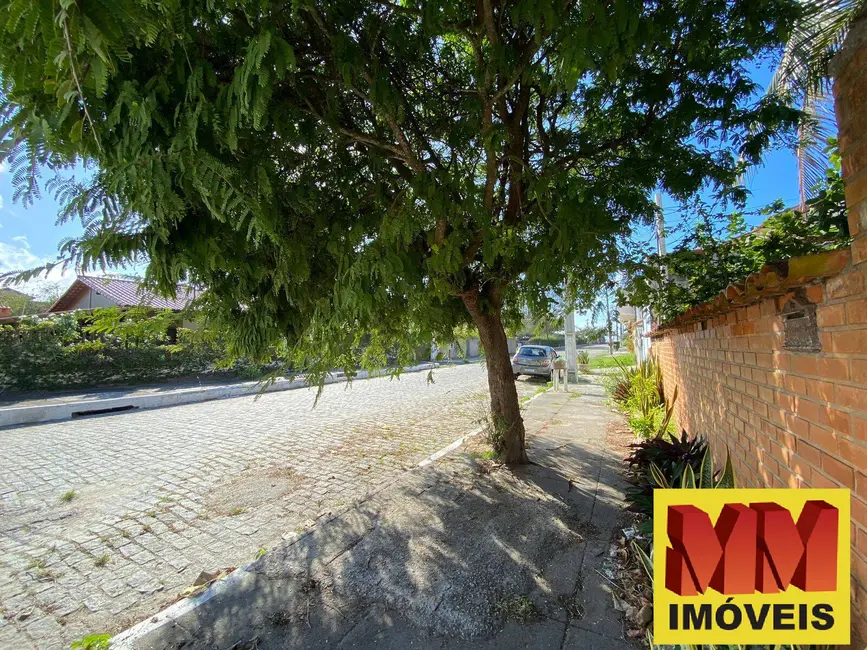 Foto 2 de Casa com 5 quartos à venda, 417m2 em Cabo Frio - RJ