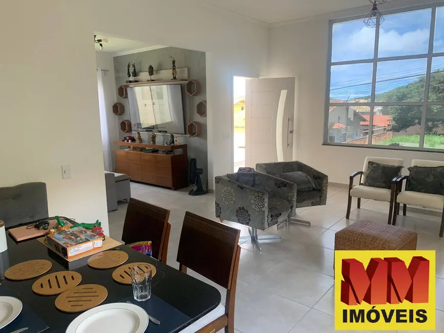 Casa de Condomínio com 3 quartos à venda, 144m2 em Cabo Frio - RJ - imagem 4 Foto 4 de Casa de Condomínio com 3 quartos à venda, 144m2 em Cabo Frio - RJ