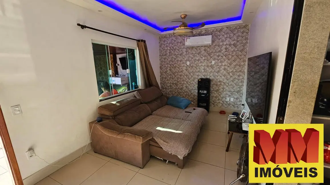 Foto 7 de Casa com 5 quartos à venda, 127m2 em Parque Burle, Cabo Frio - RJ