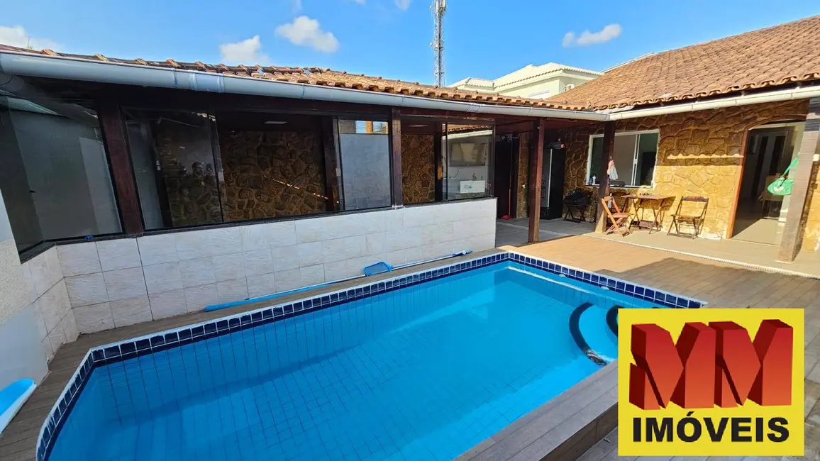 Foto 4 de Casa com 5 quartos à venda, 127m2 em Parque Burle, Cabo Frio - RJ