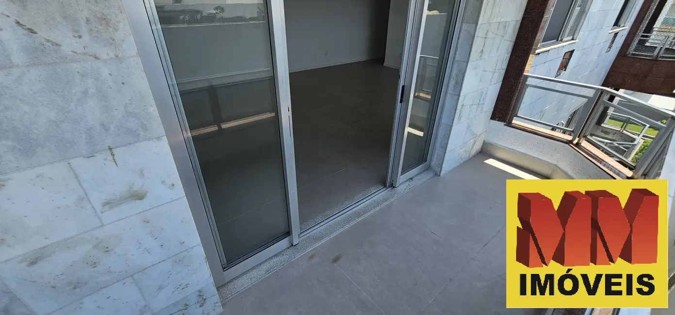 Cobertura com 3 quartos à venda, 180m2 em Vila Nova, Cabo Frio - RJ - imagem 4 Foto 4 de Cobertura com 3 quartos à venda, 180m2 em Vila Nova, Cabo Frio - RJ