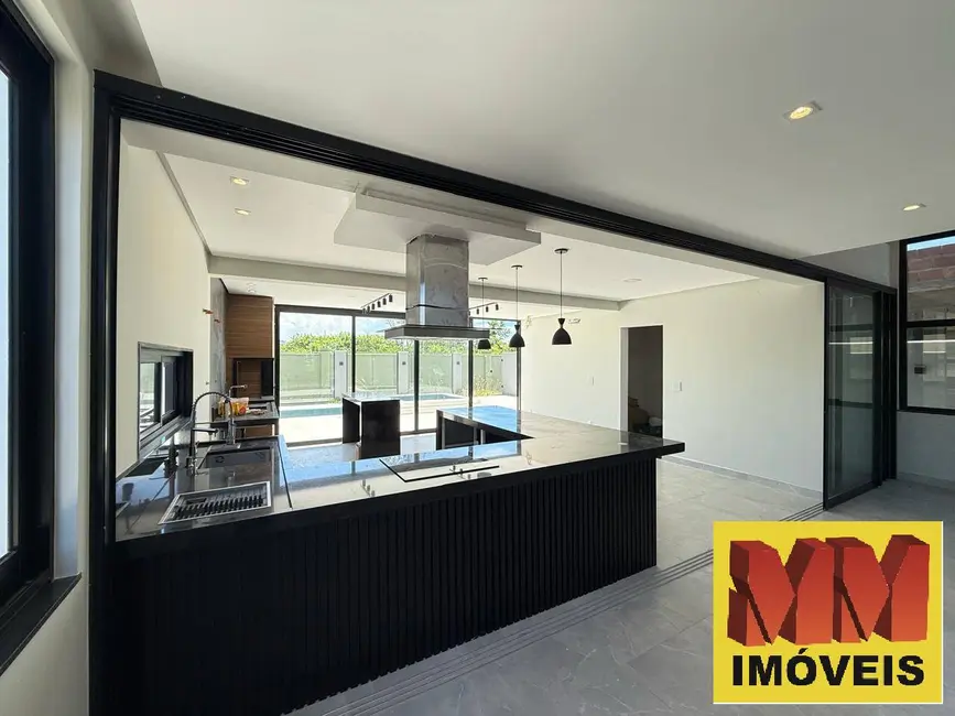 Casa de Condomínio com 4 quartos à venda e para alugar, 280m2 em Ogiva, Cabo Frio - RJ - imagem 7 Foto 7 de Casa de Condomínio com 4 quartos à venda e para alugar, 280m2 em Ogiva, Cabo Frio - RJ