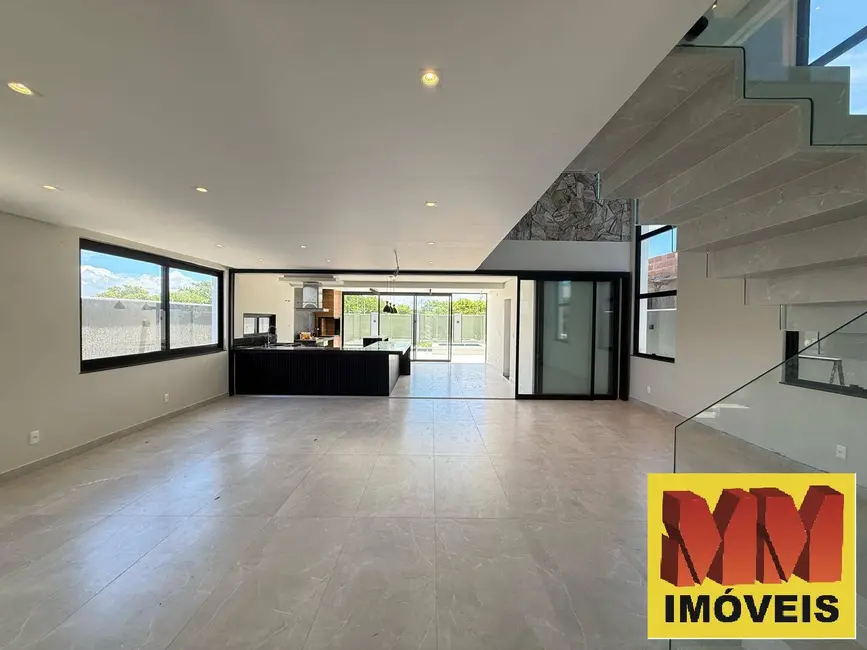 Casa de Condomínio com 4 quartos à venda e para alugar, 280m2 em Ogiva, Cabo Frio - RJ - imagem 4 Foto 4 de Casa de Condomínio com 4 quartos à venda e para alugar, 280m2 em Ogiva, Cabo Frio - RJ