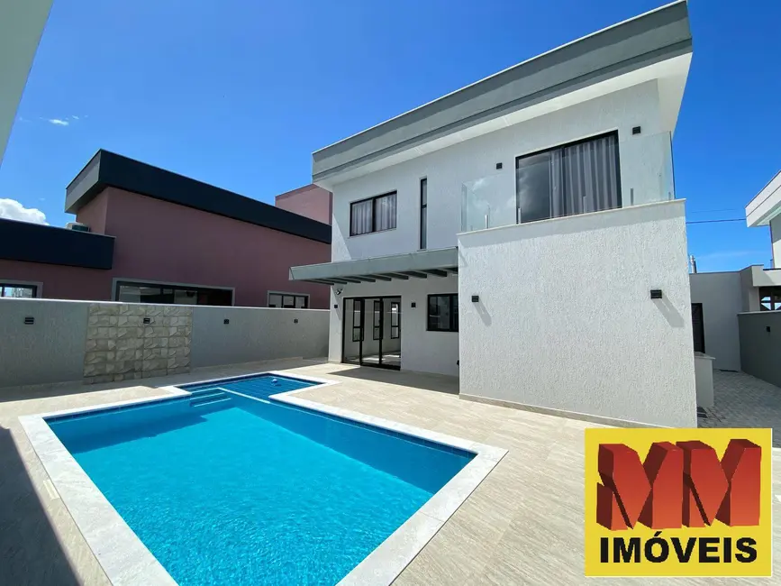 Foto 2 de Casa de Condomínio com 4 quartos à venda, 245m2 em Cabo Frio - RJ