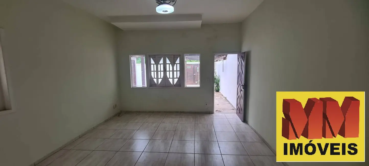 Foto 2 de Casa com 4 quartos à venda, 180m2 em Nova São Pedro, Sao Pedro Da Aldeia - RJ