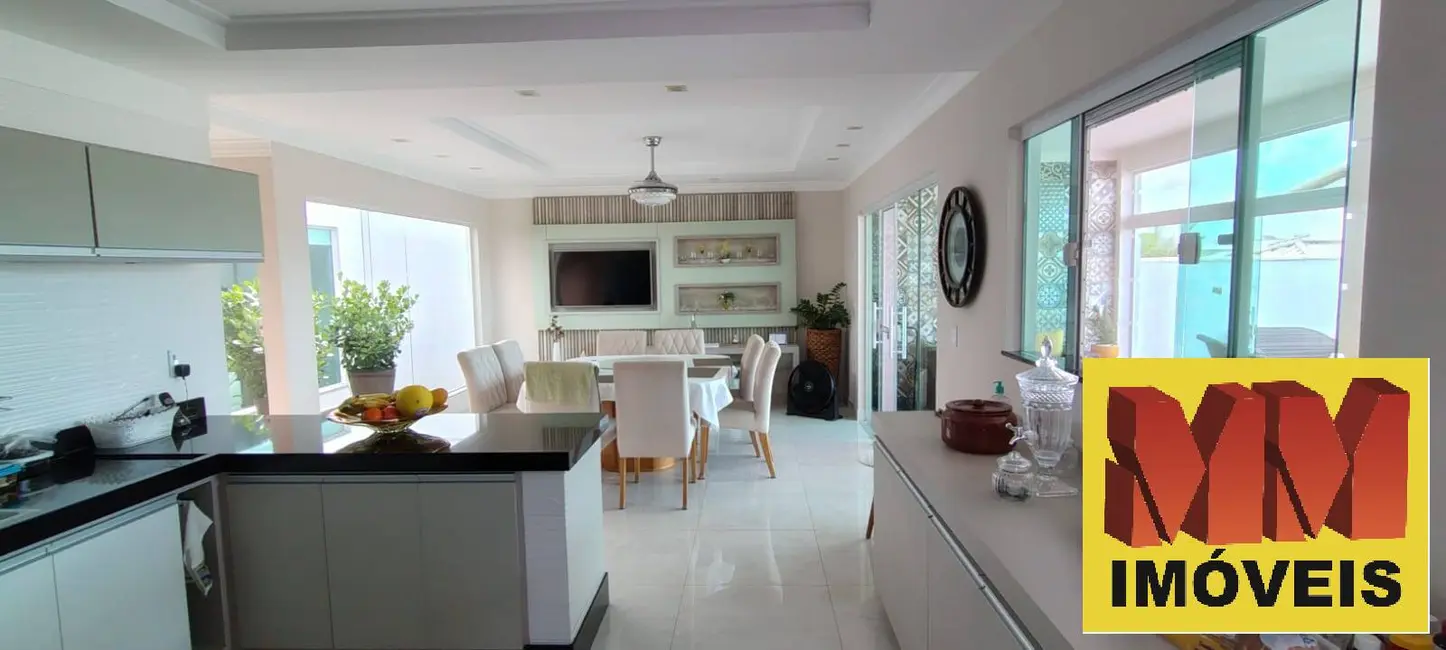 Casa de Condomínio com 3 quartos à venda, 210m2 em Nova São Pedro, Sao Pedro Da Aldeia - RJ - imagem 9 Foto 9 de Casa de Condomínio com 3 quartos à venda, 210m2 em Nova São Pedro, Sao Pedro Da Aldeia - RJ