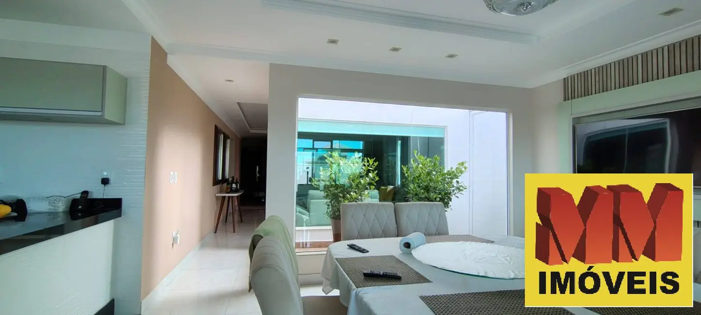 Casa de Condomínio com 3 quartos à venda, 210m2 em Nova São Pedro, Sao Pedro Da Aldeia - RJ - imagem 7 Foto 7 de Casa de Condomínio com 3 quartos à venda, 210m2 em Nova São Pedro, Sao Pedro Da Aldeia - RJ