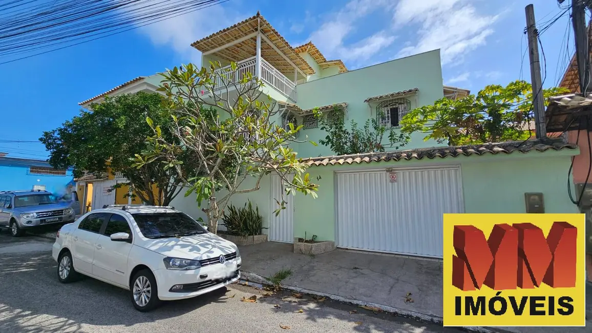 Foto 1 de Casa com 3 quartos à venda e para alugar, 212m2 em Parque Burle, Cabo Frio - RJ