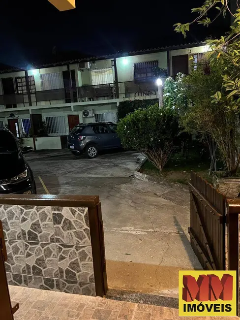 Foto 2 de Casa de Condomínio com 2 quartos à venda, 53m2 em Parque Burle, Cabo Frio - RJ