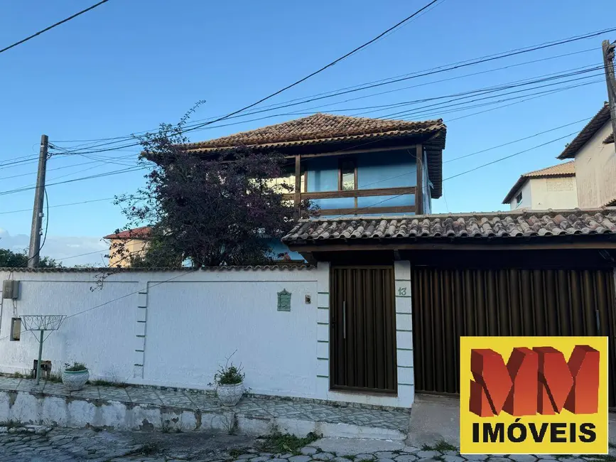 Foto 1 de Casa de Condomínio com 4 quartos à venda, 180m2 em Ogiva, Cabo Frio - RJ