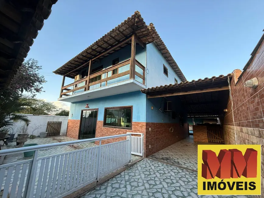 Foto 3 de Casa de Condomínio com 4 quartos à venda, 180m2 em Ogiva, Cabo Frio - RJ