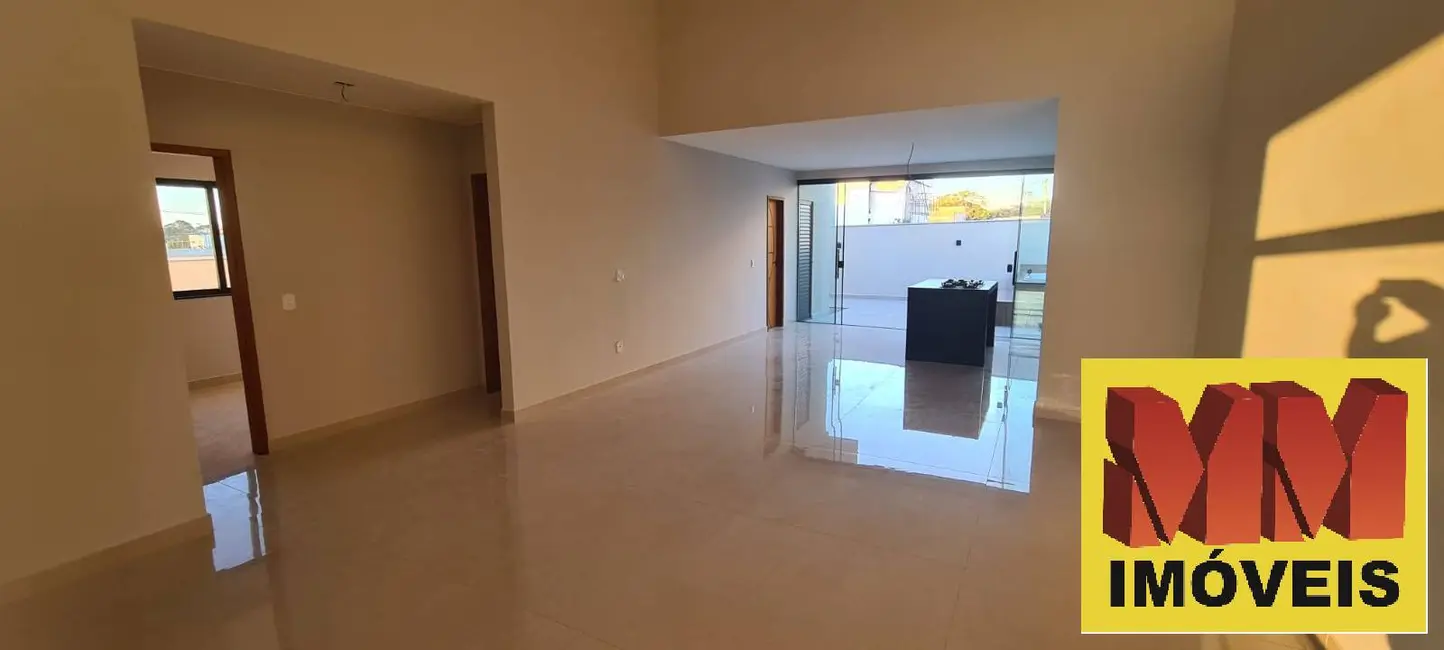 Foto 3 de Casa de Condomínio com 3 quartos à venda, 128m2 em Balneário São Pedro, Sao Pedro Da Aldeia - RJ