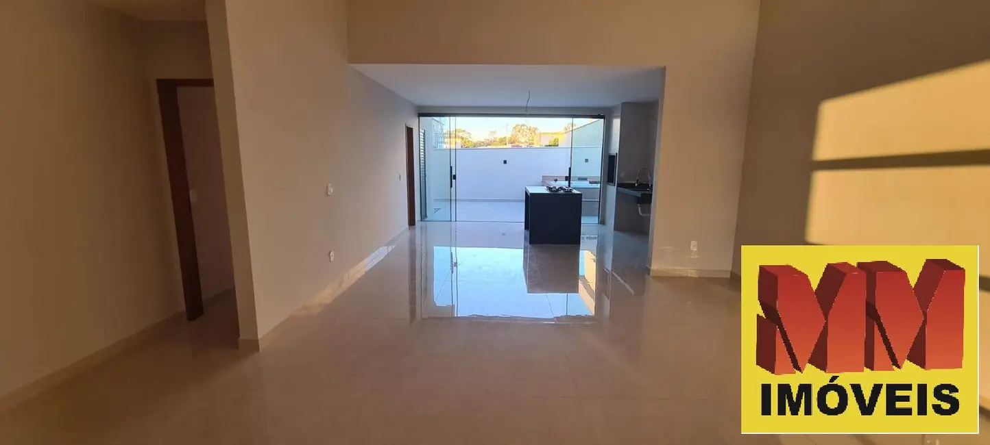 Foto 4 de Casa de Condomínio com 3 quartos à venda, 128m2 em Balneário São Pedro, Sao Pedro Da Aldeia - RJ