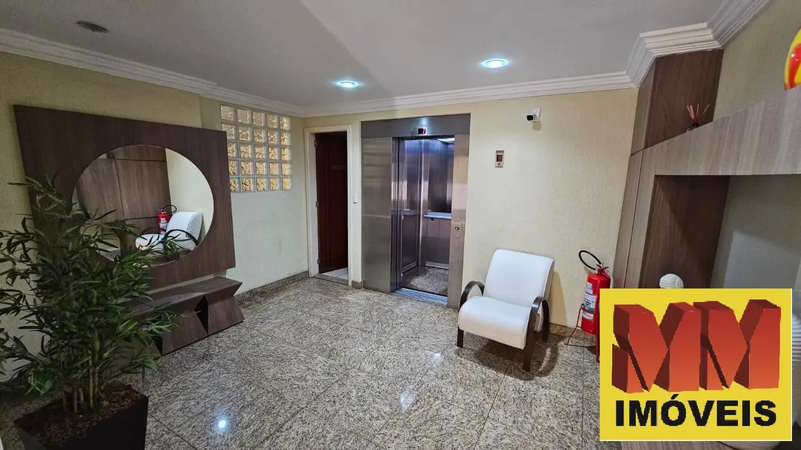 Apartamento com 3 quartos à venda, 181m2 em Centro, Cabo Frio - RJ - imagem 2 Foto 2 de Apartamento com 3 quartos à venda, 181m2 em Centro, Cabo Frio - RJ