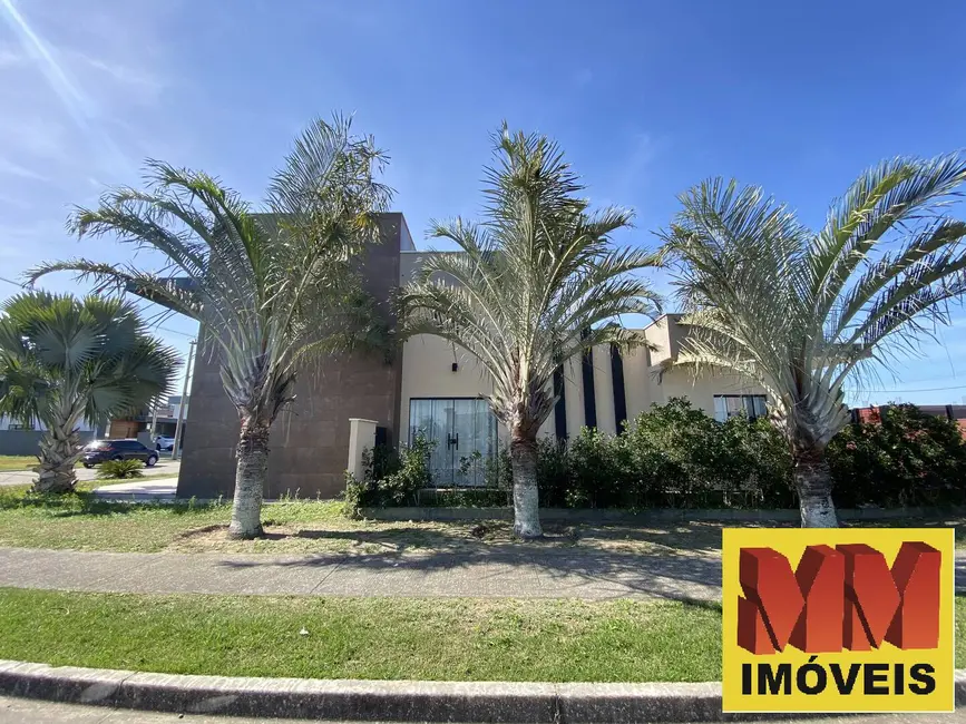 Casa de Condomínio com 3 quartos à venda, 190m2 em Cabo Frio - RJ - imagem 3 Foto 3 de Casa de Condomínio com 3 quartos à venda, 190m2 em Cabo Frio - RJ