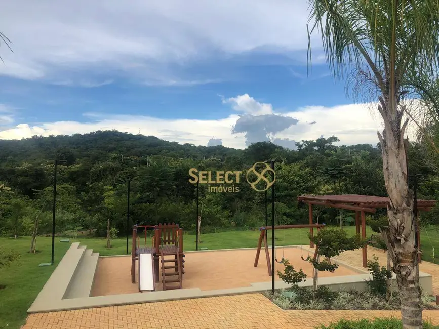 Terreno / Lote à venda, 339m2 em Senador Canedo - GO - imagem 8 Foto 8 de Terreno / Lote à venda, 339m2 em Senador Canedo - GO