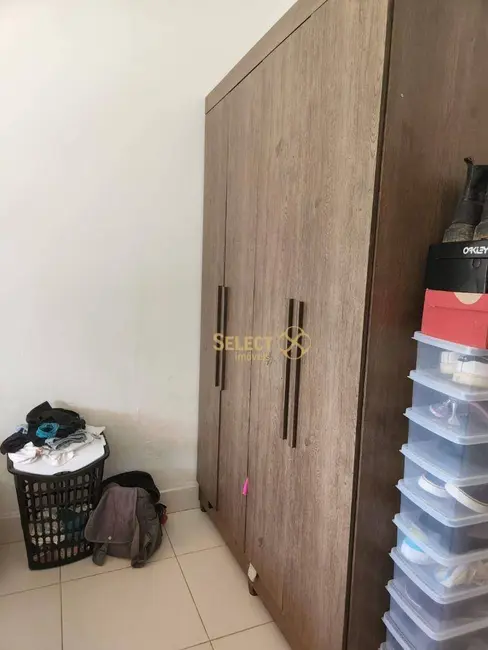 Foto 9 de Sobrado com 3 quartos à venda, 211m2 em Goiania - GO