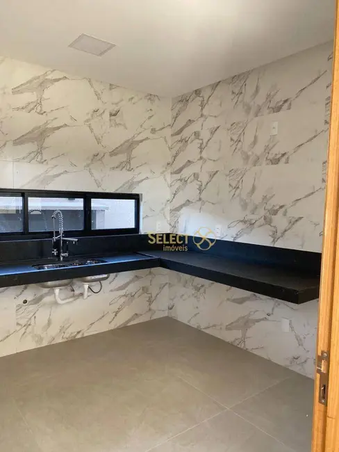 Sobrado com 3 quartos à venda, 300m2 em Senador Canedo - GO - imagem 9 Foto 9 de Sobrado com 3 quartos à venda, 300m2 em Senador Canedo - GO