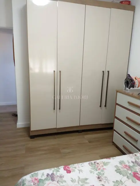 Foto 9 de Apartamento com 3 quartos à venda, 80m2 em Encruzilhada, Santos - SP