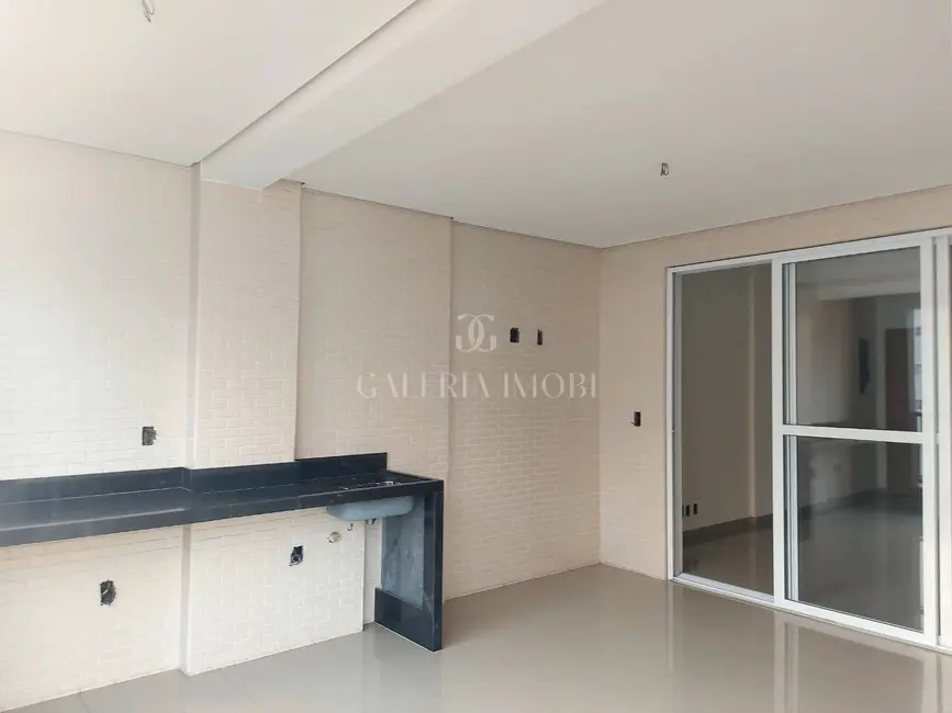 Apartamento com 2 quartos à venda, 128m2 em Embaré, Santos - SP - imagem 4 Foto 4 de Apartamento com 2 quartos à venda, 128m2 em Embaré, Santos - SP