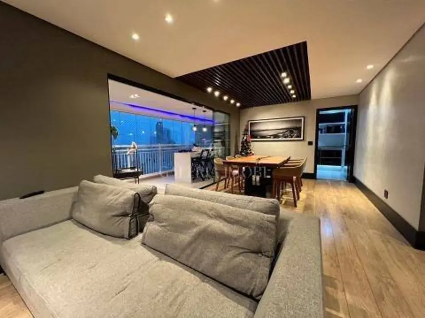 Apartamento com 3 quartos à venda, 135m2 em Gonzaga, Santos - SP - imagem 5 Foto 5 de Apartamento com 3 quartos à venda, 135m2 em Gonzaga, Santos - SP