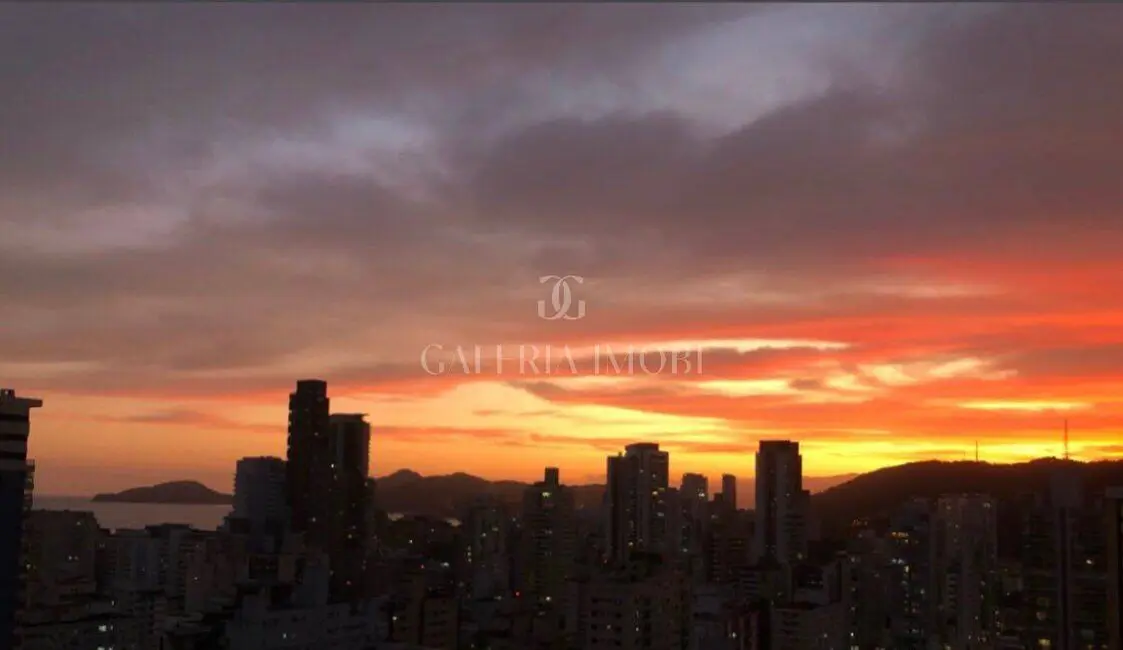 Apartamento com 3 quartos à venda, 135m2 em Gonzaga, Santos - SP - imagem 6 Foto 6 de Apartamento com 3 quartos à venda, 135m2 em Gonzaga, Santos - SP