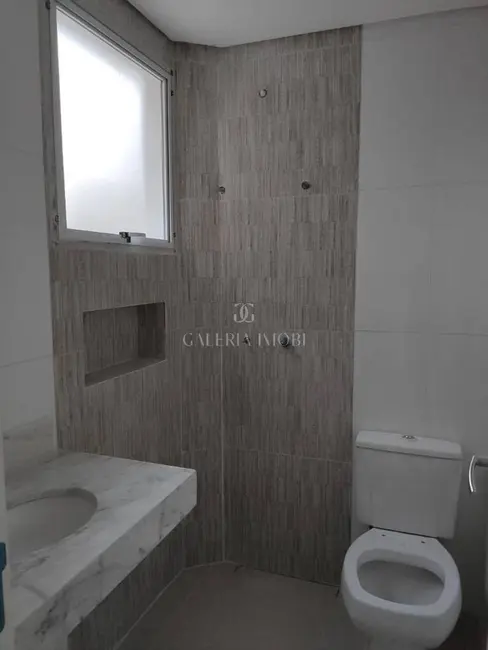 Foto 2 de Casa com 3 quartos à venda, 141m2 em Gonzaga, Santos - SP