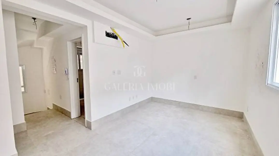 Casa com 3 quartos à venda, 141m2 em Gonzaga, Santos - SP - imagem 9 Foto 9 de Casa com 3 quartos à venda, 141m2 em Gonzaga, Santos - SP