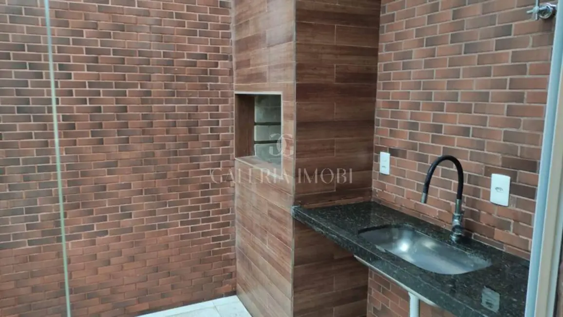 Casa com 3 quartos à venda, 141m2 em Gonzaga, Santos - SP - imagem 6 Foto 6 de Casa com 3 quartos à venda, 141m2 em Gonzaga, Santos - SP