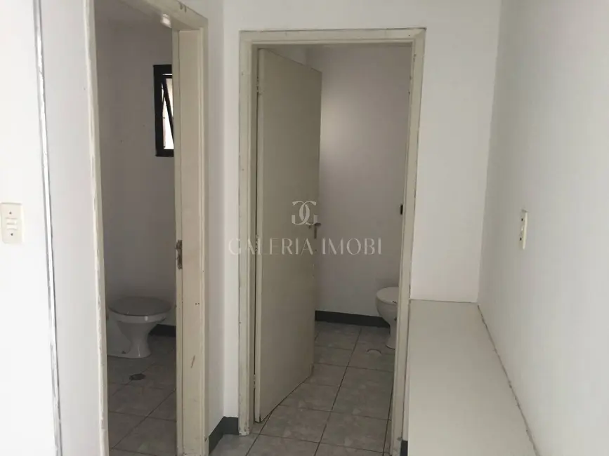 Sala Comercial à venda, 81m2 em Centro, Santos - SP - imagem 6 Foto 6 de Sala Comercial à venda, 81m2 em Centro, Santos - SP