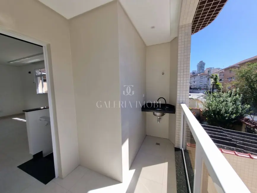 Foto 3 de Casa com 3 quartos à venda, 95m2 em Embaré, Santos - SP