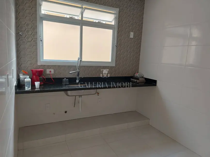 Casa com 3 quartos à venda, 95m2 em Embaré, Santos - SP - imagem 8 Foto 8 de Casa com 3 quartos à venda, 95m2 em Embaré, Santos - SP