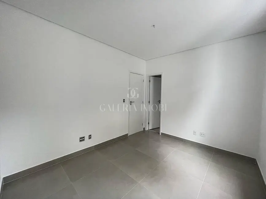 Foto 8 de Casa com 3 quartos à venda, 280m2 em Aparecida, Santos - SP