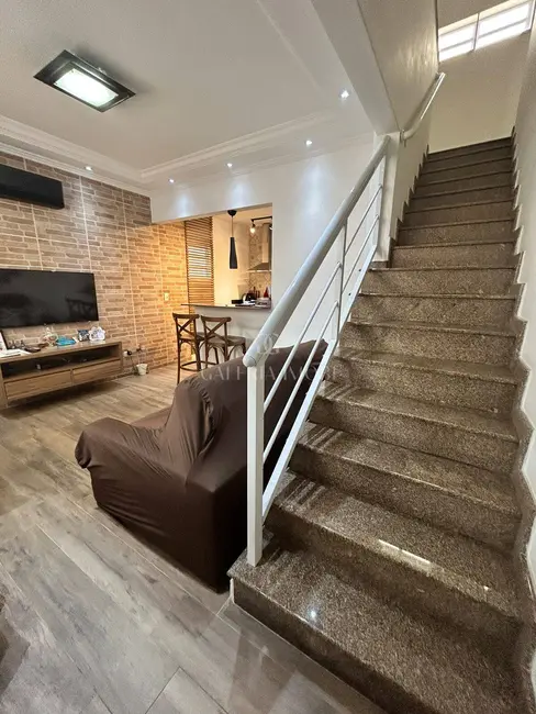 Foto 3 de Casa com 3 quartos à venda, 130m2 em Macuco, Santos - SP