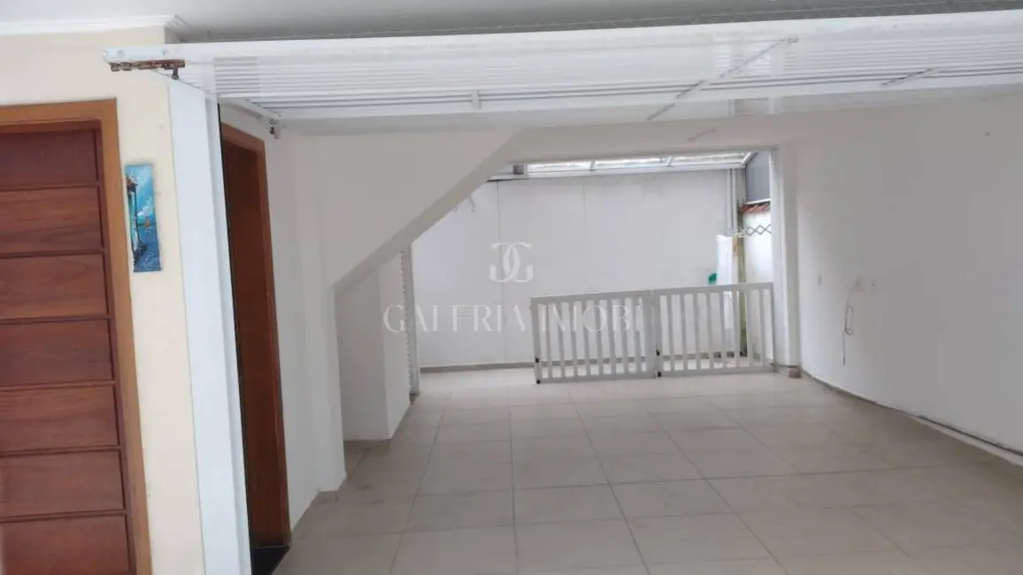 Foto 1 de Casa com 2 quartos à venda, 105m2 em Marapé, Santos - SP