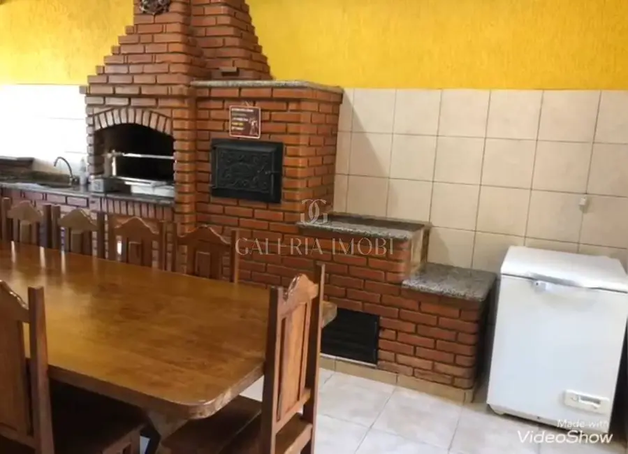 Chácara com 4 quartos à venda, 600m2 em Igarata - SP - imagem 4 Foto 4 de Chácara com 4 quartos à venda, 600m2 em Igarata - SP