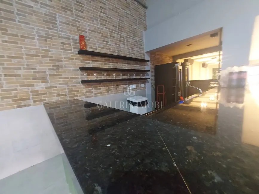 Sala Comercial à venda e para alugar, 700m2 em Macuco, Santos - SP - imagem 6 Foto 6 de Sala Comercial à venda e para alugar, 700m2 em Macuco, Santos - SP